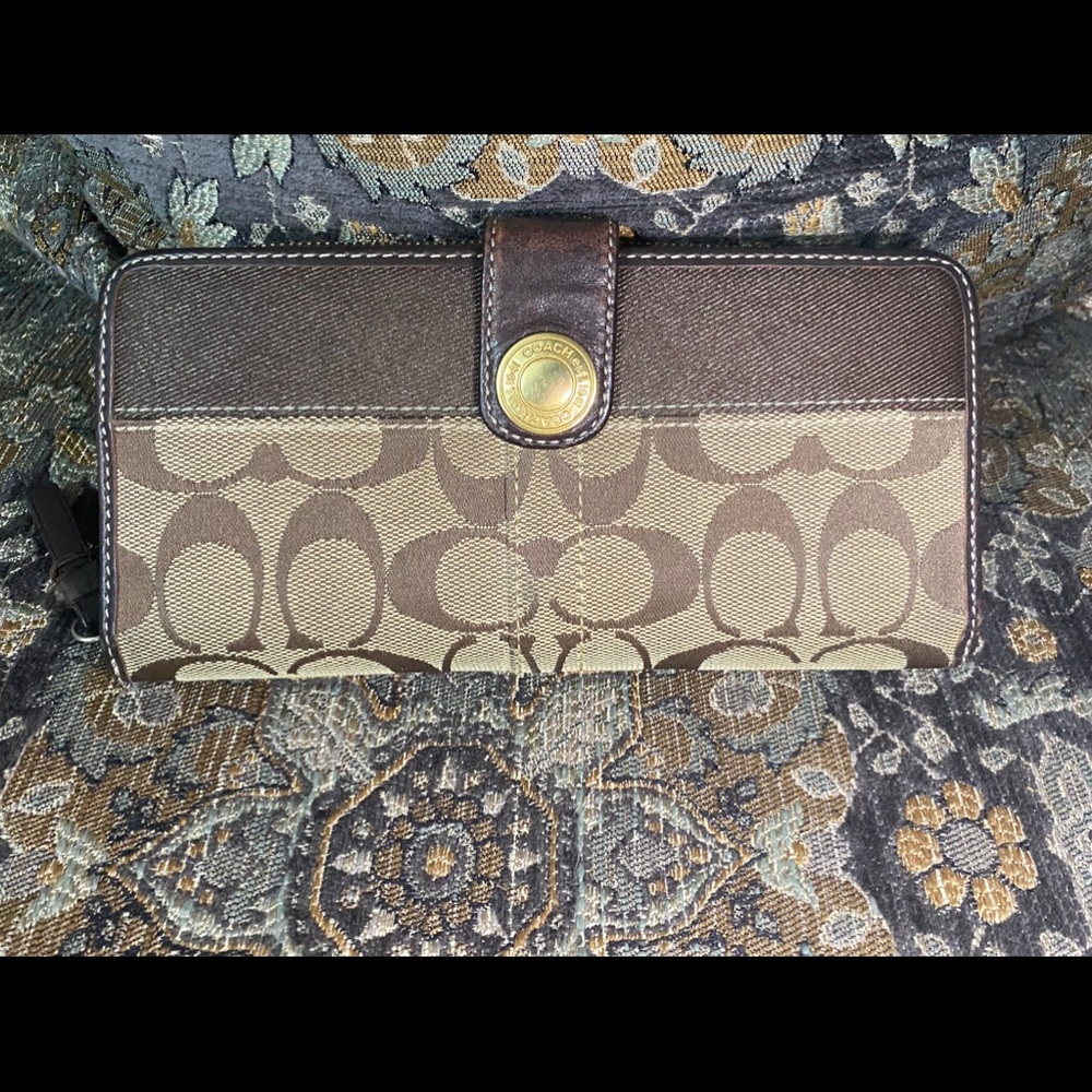 COACH Legacy Signature Stripe Wallet